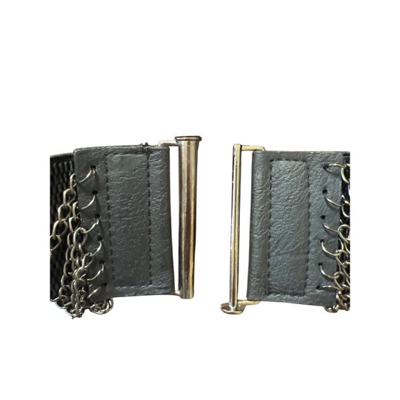 Gothic Black Elastic Waist Belt With Chains Metal Clasp Closure Cinch Waist NWT - Picture 4 of 5